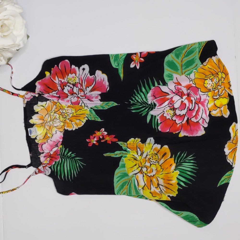Old Navy tank top black floral print size M